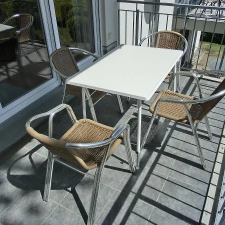 Apartment U2